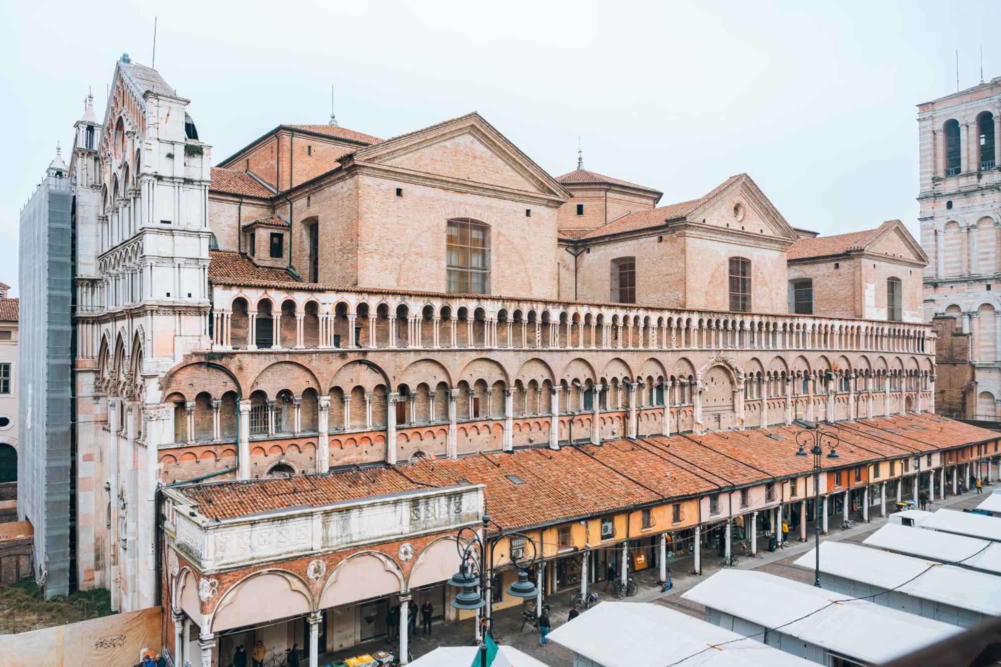 Hotel Torre Della Vittoria 1928 Феррара Экстерьер фото